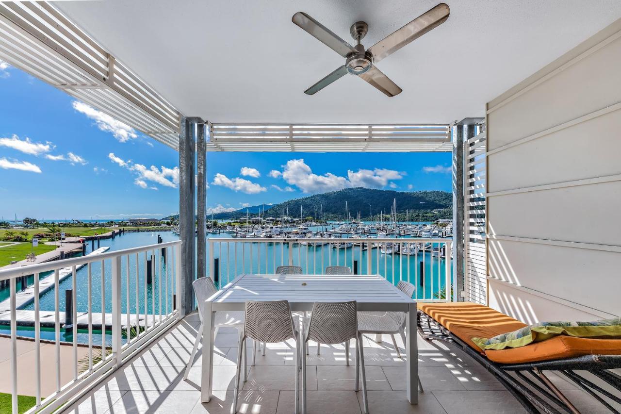 Seas The Day At The Marina Lägenhet Airlie Beach Exteriör bild